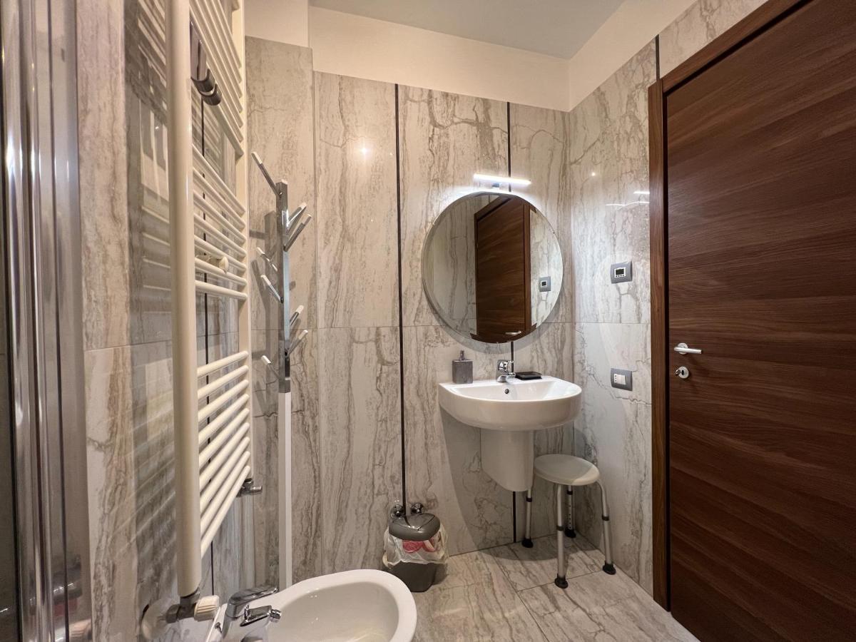 Holy-Day Rooms Milano Ngoại thất bức ảnh